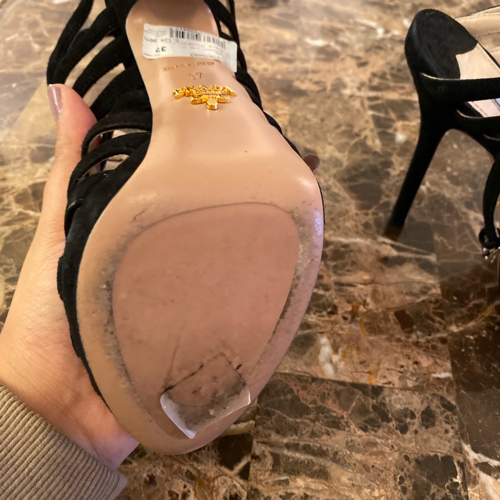 Prada Shoes - Picture 6 of 8